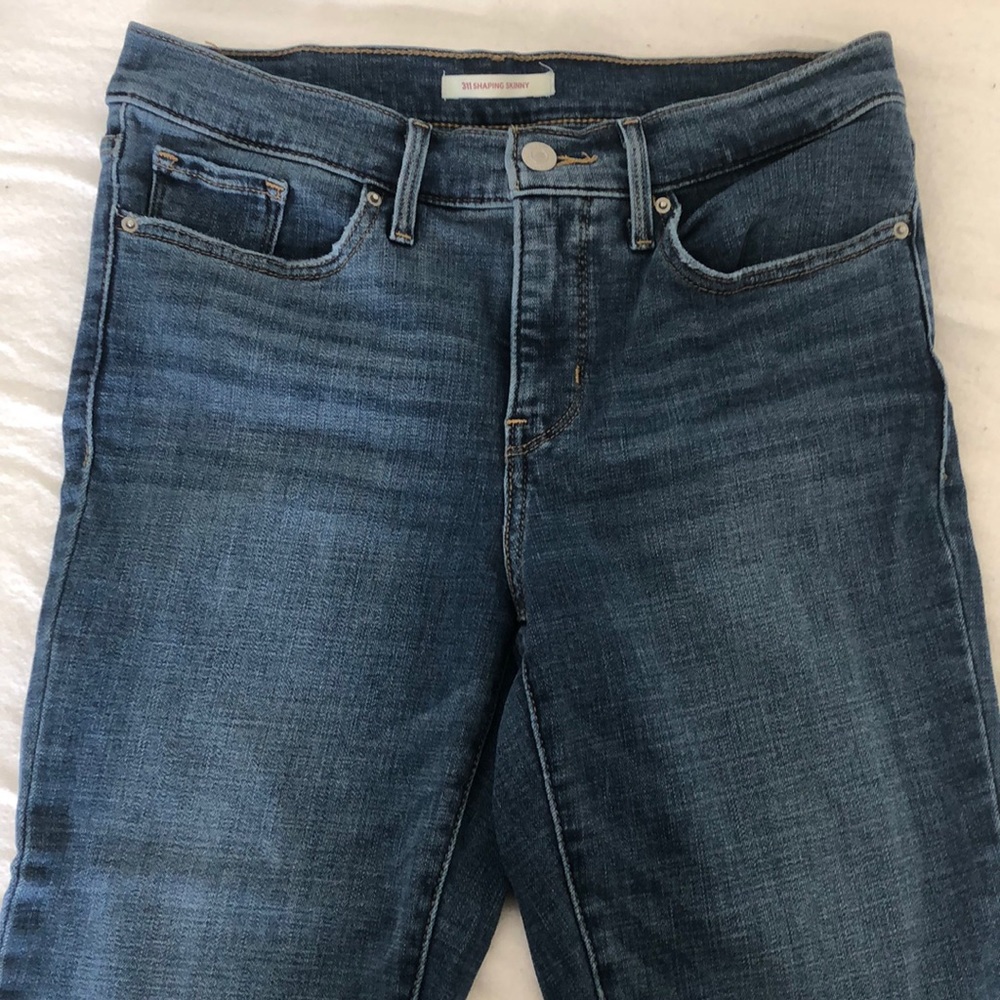 levi high waisted jeans